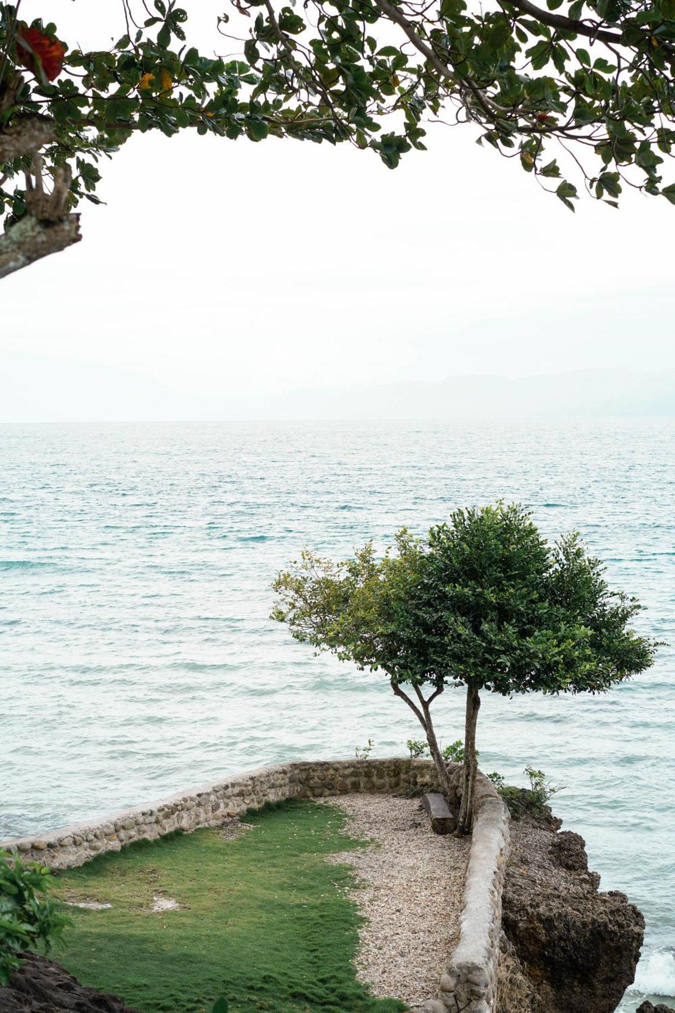 Wuthering Heights Bed & Breakfast By The Sea Dumaguete City Exteriér fotografie